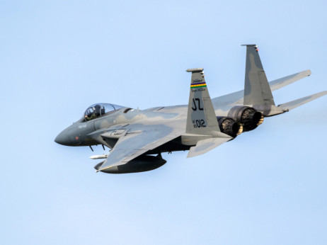 NATO prestregel iransko raketo v Turčiji, bitcoin do 72 tisoč dolarjev