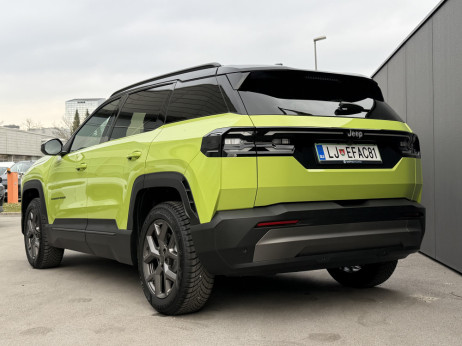 Novi jeep compass stavi na elektriko, a pogreša dizla; ga bo dobil?
