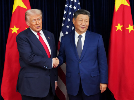 Trump zahteva pomoč pri Hormuški ožini in grozi z novimi napadi