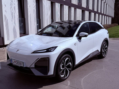 Bo kitajski Changan z enim zamahom pokoril trge Adrie?