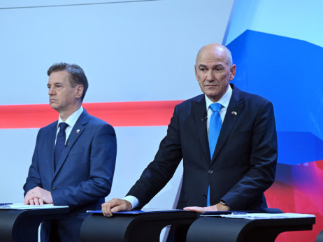 Volitve 2026: tesen boj Gibanja Svoboda in SDS, a kdo lahko sestavi koalicijo?