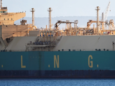 Katar skozi Hormuz poslal prvo pošiljko LNG od začetka vojne