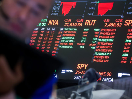 Top 5 novic za začetek dneva: Najbolj iskani delodajalci, posojanje državi in divja dražba