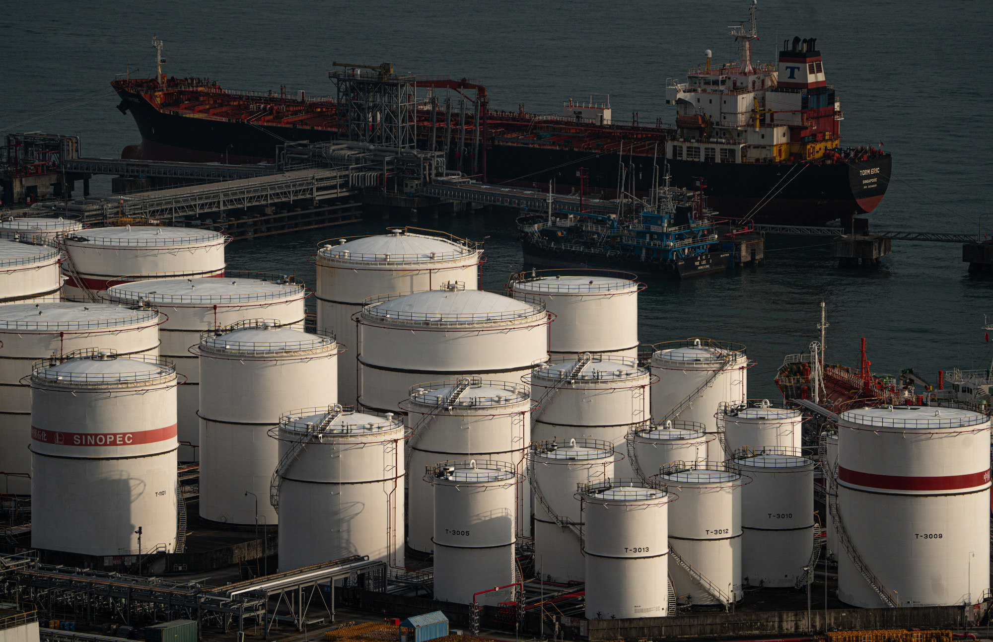 Bodo višje cene nafte okrepile dobičke ali pospešile padec povpraševanja?