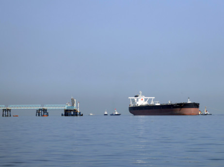 Goldman Sachs za 2026 napoveduje nafto nad 100 dolarji