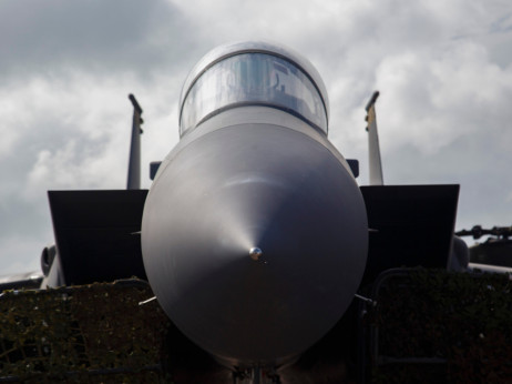 ZDA v spektakularni akciji rešile pogrešanega letalca