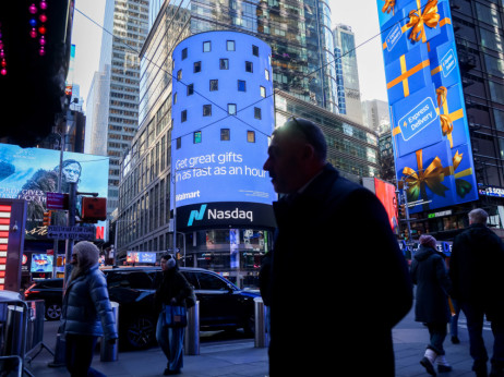 Kako in kam vlagajo družinske pisarne: Ortega igra na varno, Bezos tvega