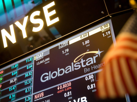 Nafta navzgor, terminske pogodbe na S&P 500 padajo pred rokom za Iran