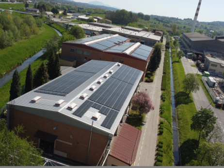 Težave zaradi sončnih elektrarn: vam bodo izklopili sončno elektrarno, če bo omrežje preobremenjeno?