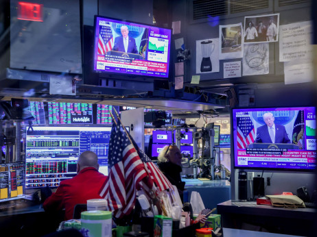 Borzni pregled: Po predahu borze spet v rdečem