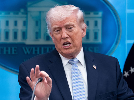 Top 5 novic za začetek dneva: Premirje, ki izgleda kot vojna