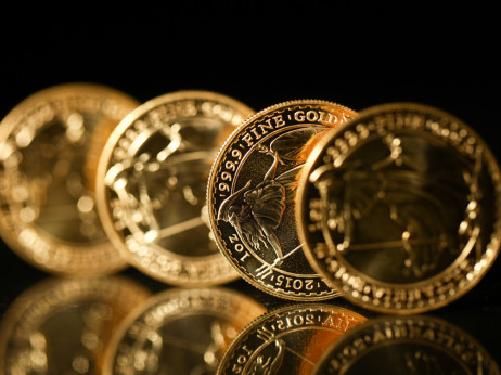 Rast cene zlata – rast cen zlatnikov. Se nakup splača? Kakšno je povpraševanje?