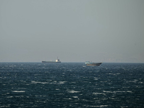 Iran ZDA obtožil piratstva in zagrozil zalivskim pristaniščem
