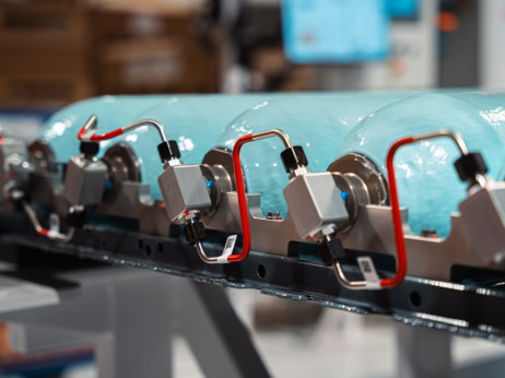 BMW vstopa v klub, nad katerim je Mercedes-Benz obupal