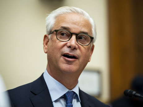 Banke na Wall Streetu kujejo rekordne dobičke in odpuščajo