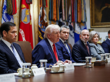 Top 5 novic za začetek dneva: Po naftni še prehranska kriza?