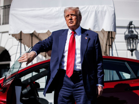 E-pismo: Ko Trump postane prodajalec "Bidnove prevare"