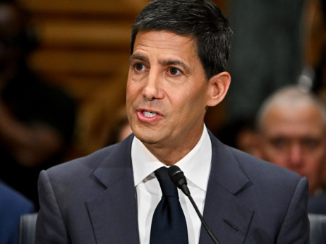 Warsh prestal ognjeni krst, a dvomi o pristranskosti vztrajajo