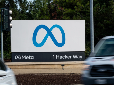 Umetna inteligenca: Alphabet in Amazon prehitevata Meto