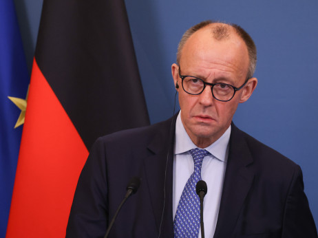 Bruselj pripravlja opomin Nemčiji, je lahko naslednja Slovenija?