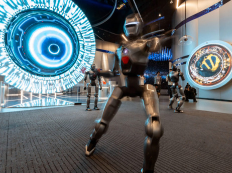 Razmah AI spodbuja naval vlagateljev v kitajske optične delnice