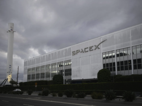 Cursor na tarči SpaceX-a: posel naj bi bil vreden 60 milijard dolarjev