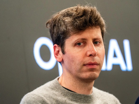 OpenAI naredil prvi korak proti borzi, medtem ko tekmeci prehitevajo