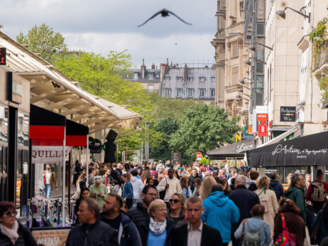 Presenečenje iz Francije: gospodarstvo zaradi šoka zastalo