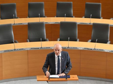 Janez Janša že četrtič slovenski premier