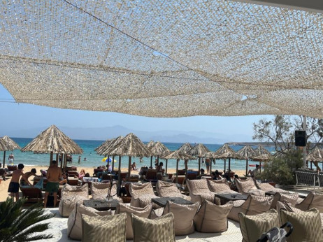 Zakaj je Paros iz sezone v sezono najbolj zaželen otok Kikladov