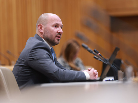 Stop subvencijam za električne avte? To so sporočili z ministrstva Jerneja Vrtovca