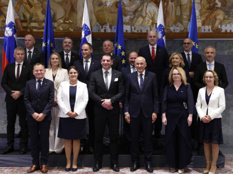Parlament potrdil novo vlado Janeza Janše