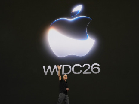 Apple predstavlja novo generacijo platforme za UI, vključno z novo Siri