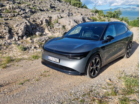 Test zeekrja 7X: S kitajcem za 64 tisoč evrov smo prevozili več kot tisoč kilometrov – kaj smo ugotovili