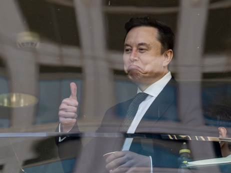Skok delnice SpaceX, Elon Musk je postal prvi bilijonar na svetu