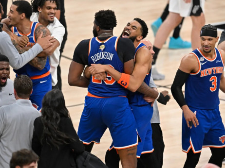 Knicksi svojim trpečim navijačem prinesli prvi naslov prvaka lige NBA po 53 letih