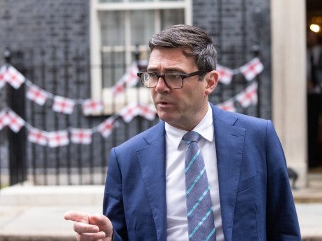 Kdo je Andy Burnham, verjetni naslednji premier Velike Britanije