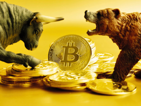Ali bitcoin pleza iz cenovne luknje? Je zdaj pravi čas za nakup?