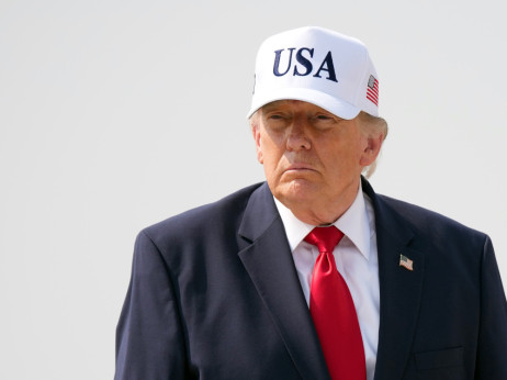 Top 5 novic za začetek dneva: Trump - varuh ožine