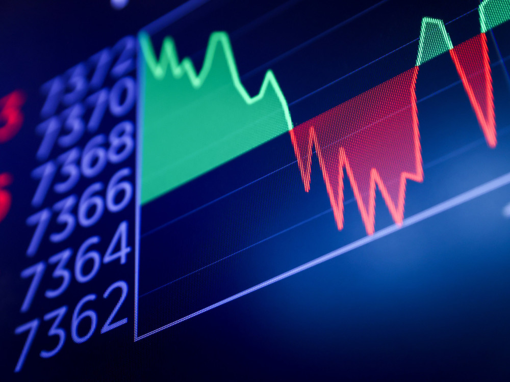Delnice v regiji so videti poceni v primerjavi z indeksom S&P 500 – so dobra naložba?