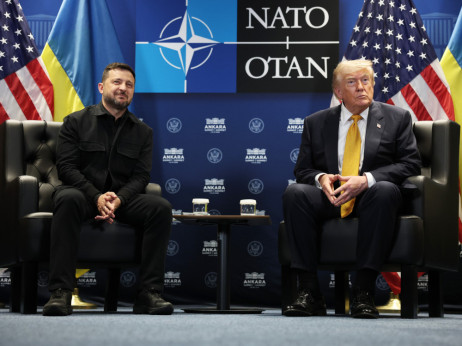 Kijev z evropskim denarjem do britanskega orožja?
