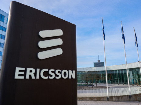 Ericssonovo poslovanje pod pritiskom zaradi naraščajočih cen komponent
