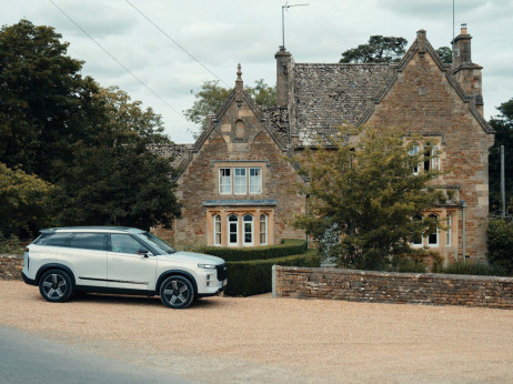 "Temu Range Rover": Kitajski SUV prevzema kupce prestižnemu izvirniku