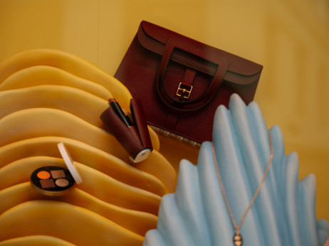 Hermès pod pritiskom: kitajska šibkost znižala delnice