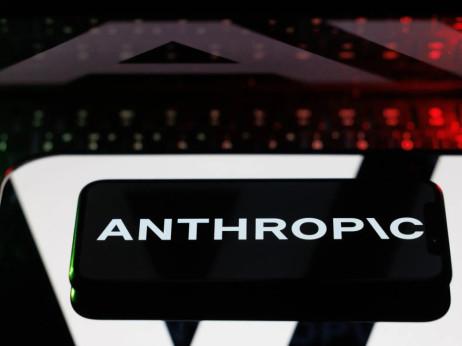 Anthropicovi AI-modeli med testiranjem vdrli v tri organizacije