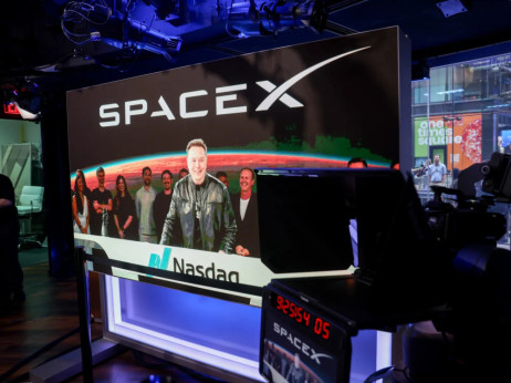 Padec delnice SpaceX-a: zakaj je Elon Musk razočaral vlagatelje