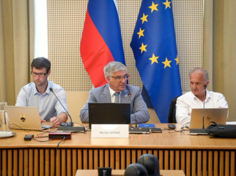 Strateški svet za gospodarstvo razpravljal o davčni reformi in obdavčitev kriptovalut