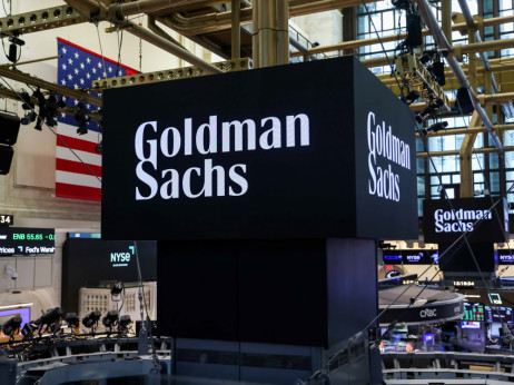 Goldman opozarja: nafta lahko ob zaostrovanju napadov doseže 120 dolarjev