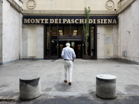 Vroče dogajanje v italijanskem bančništvu: Monte Paschi bi prevzela kar dve banki