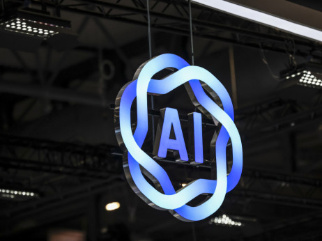 AI boot campi doživljajo razcvet, delavci hitijo pridobivati nova znanja